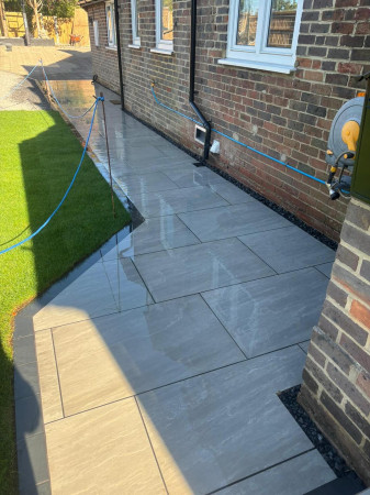 wentworth landscaping porcelain paving side passage lawn
