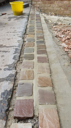 Wentworth Landscaping Sandstone Sett Edging Installation for Driveway