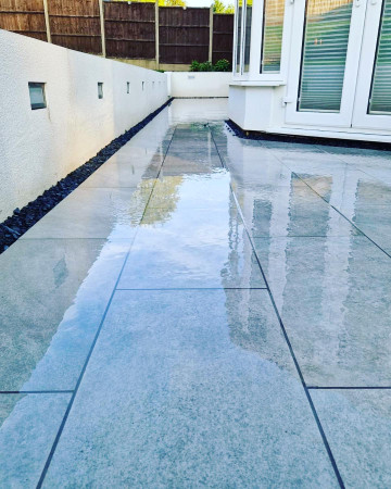 wentworth landscaping polished porcelain patio