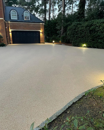 wentworth landscaping resin bound driveway evening
