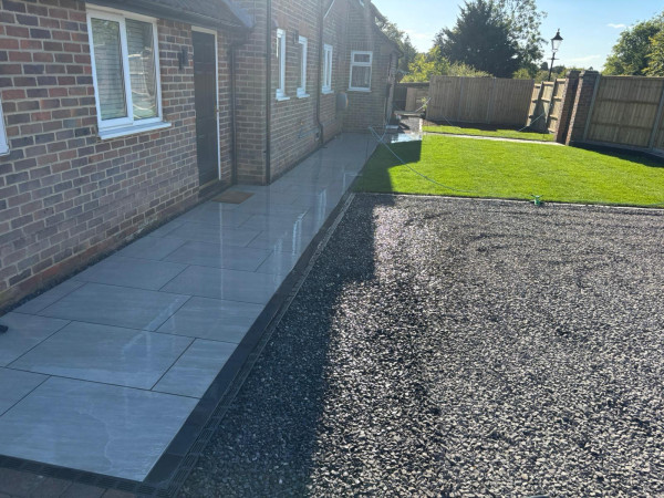 wentworth landscaping porcelain patio gravel driveway lawn