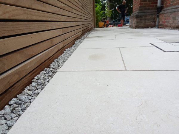 wentworth landscaping porcelain paving horizontal cladding