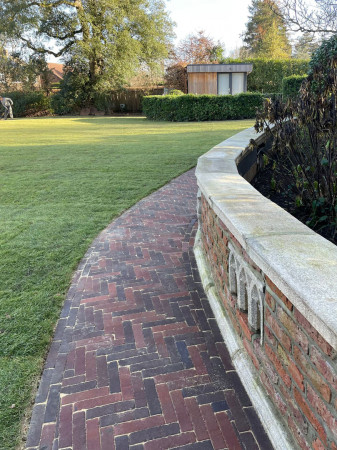 Landscaping, Garden Design, Fencing, Driveways, Paving, Lawns, Planting, Plants, Tress, Shrubs