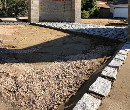 Landscaping, Garden Design, Fencing, Driveways, Paving, Lawns, Planting, Plants, Tress, Shrubs